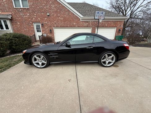 Used 2014 Mercedes-Benz SL 550 image 12
