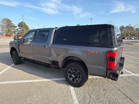 Used 2024 Ford F250 Lariat w/ Sport Appearance Package image 5