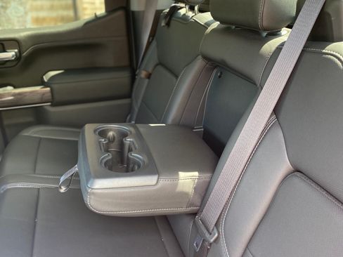 Used 2021 Chevrolet Silverado 1500 LTZ AWD/4WD image 13