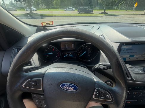 Used 2019 Ford Escape SE AWD/4WD image 14
