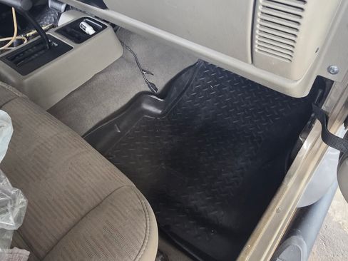 Used 2003 Jeep Wrangler X image 11