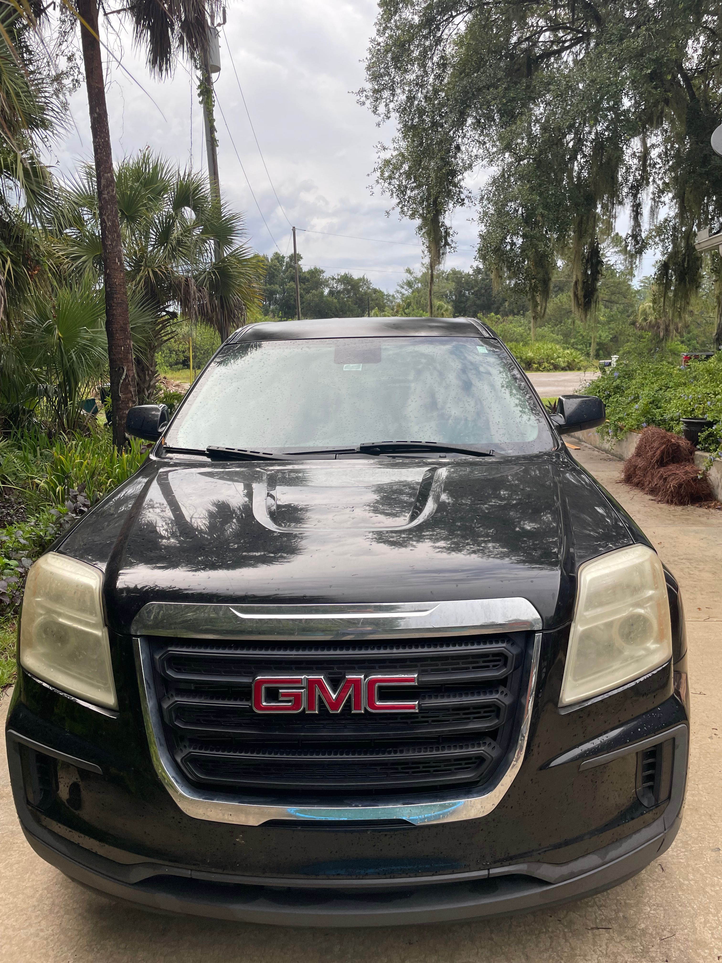 Used 2017 GMC Terrain SLE FWD image 1