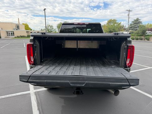 Used 2023 GMC Sierra 3500 AT4 w/ AT4 Premium Plus Package AWD/4WD image 14