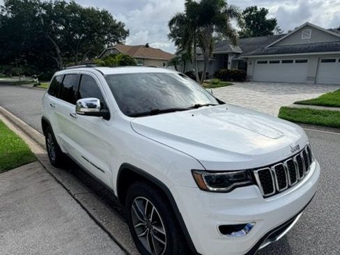 Used 2020 Jeep Grand Cherokee Limited w/ Luxury Group II RWD image 2