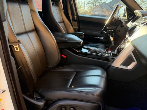 Used 2017 Land Rover Range Rover image 23