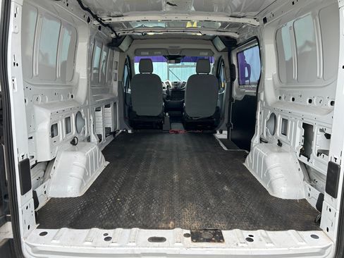 Used 2017 Ford Transit 250 130 Low Roof RWD image 11