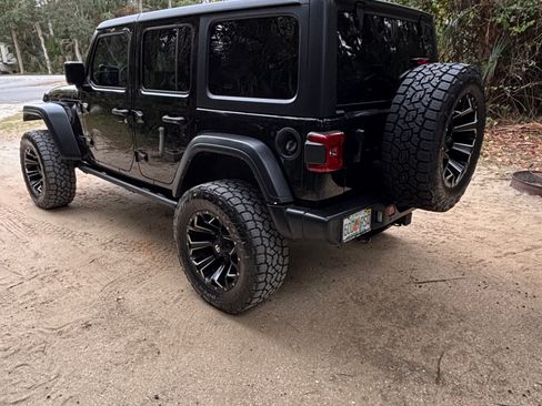 Used 2024 Jeep Wrangler Unlimited Sport image 4