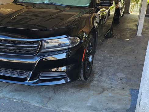Used 2015 Dodge Charger SE image 5