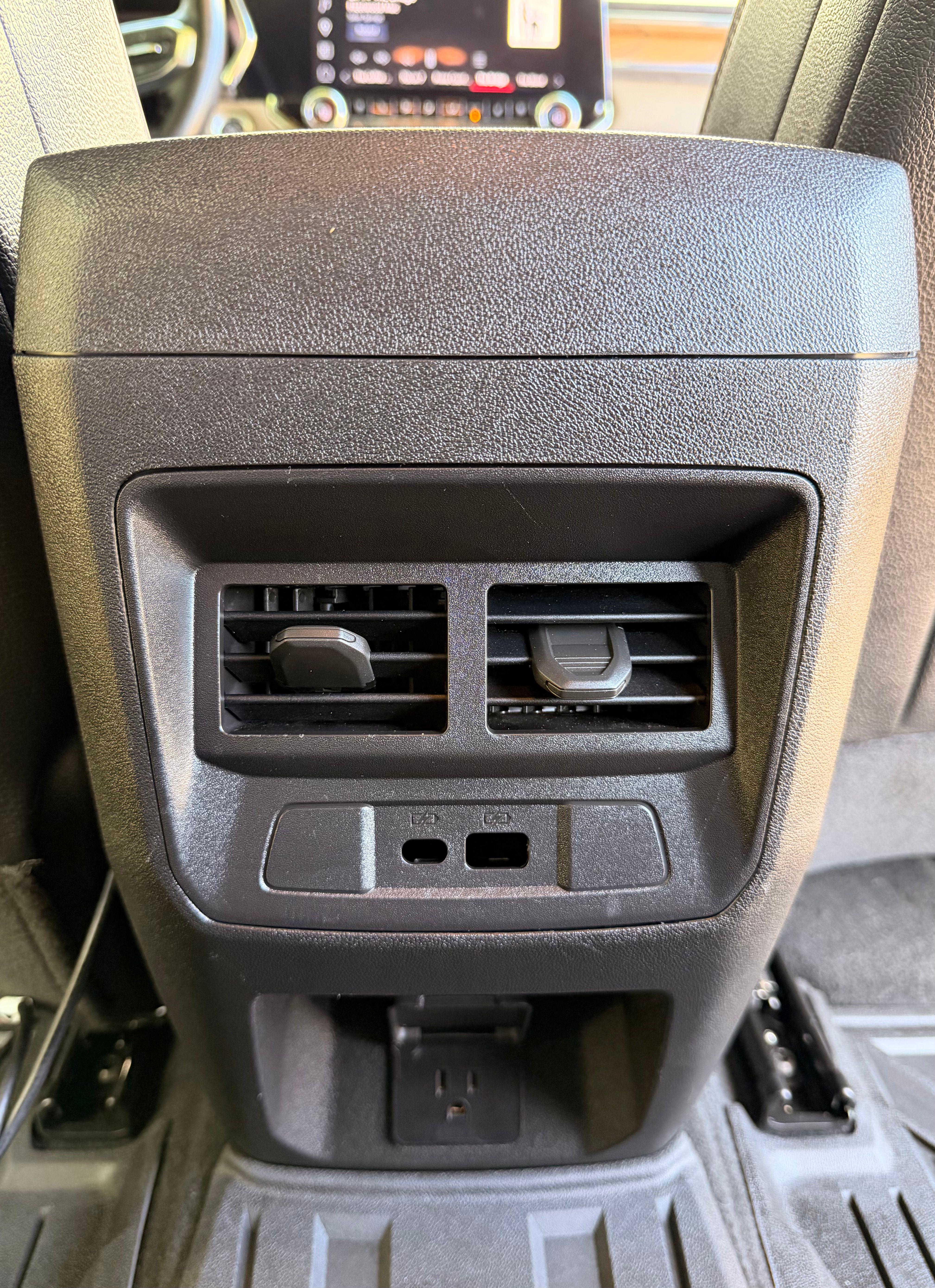 Used 2025 GMC Canyon Denali AWD/4WD image 23