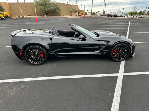 Used 2016 Chevrolet Corvette Z06 w/ 3LZ Preferred Equipment Group image 4