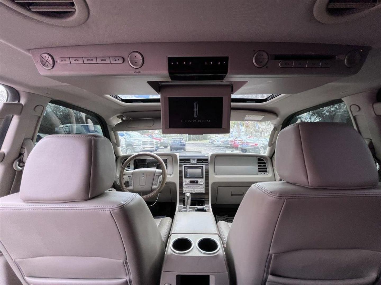Used 2008 Lincoln Navigator 2WD image 15