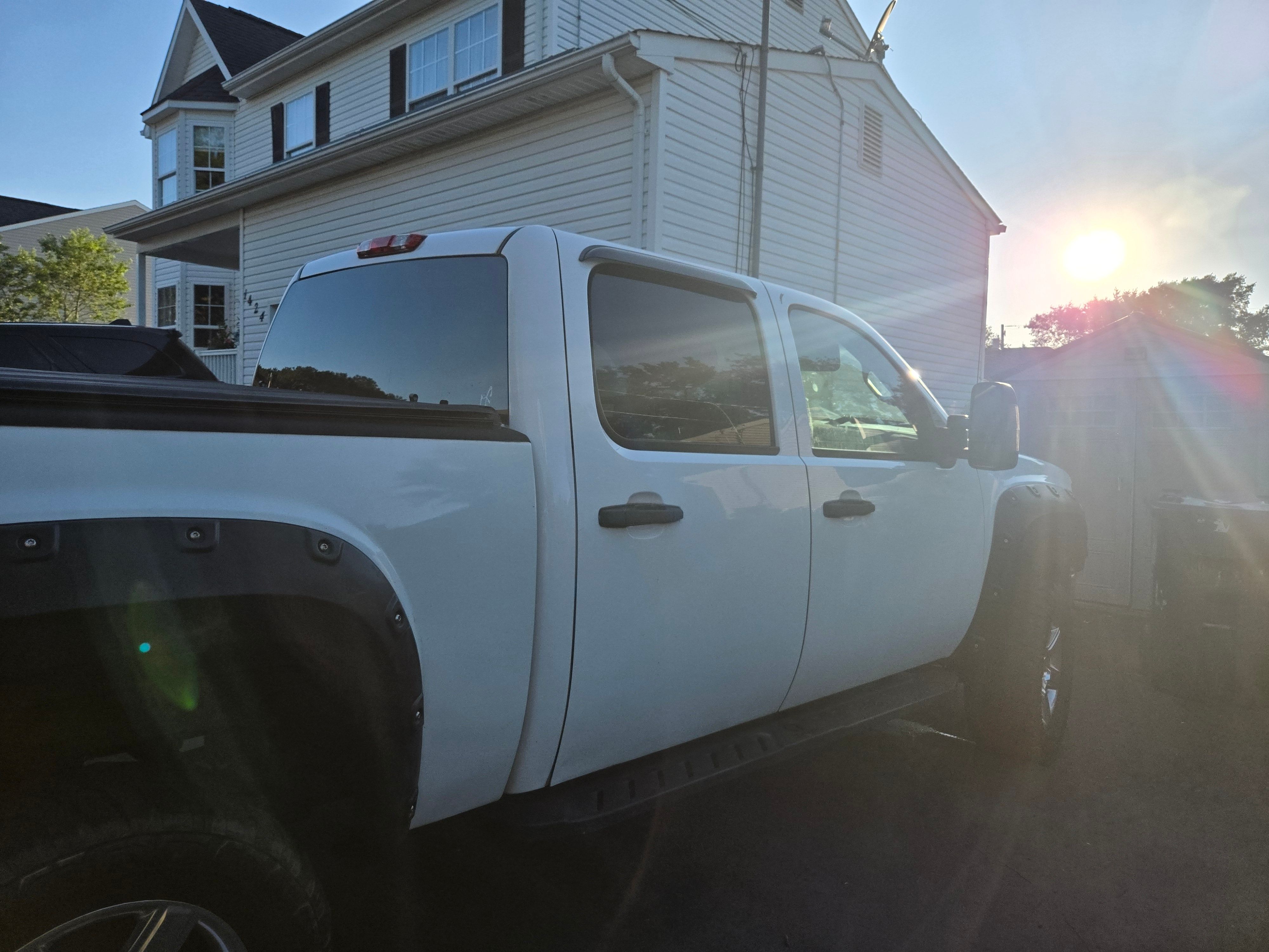 Used 2010 GMC Sierra 1500 SLE w/ Power Pack Plus AWD/4WD image 5
