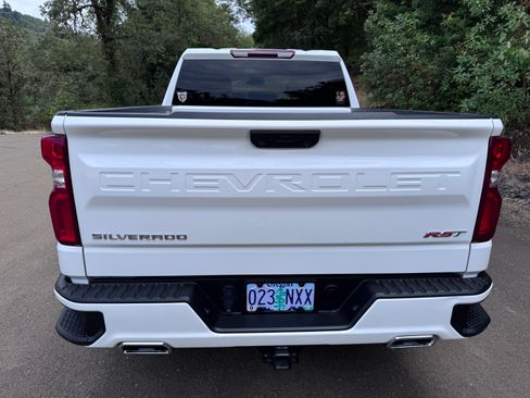 Used 2023 Chevrolet Silverado 1500 RST w/ Z71 Off-Road Package AWD/4WD image 4