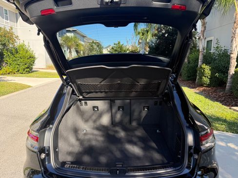 Used 2019 Porsche Macan S image 4