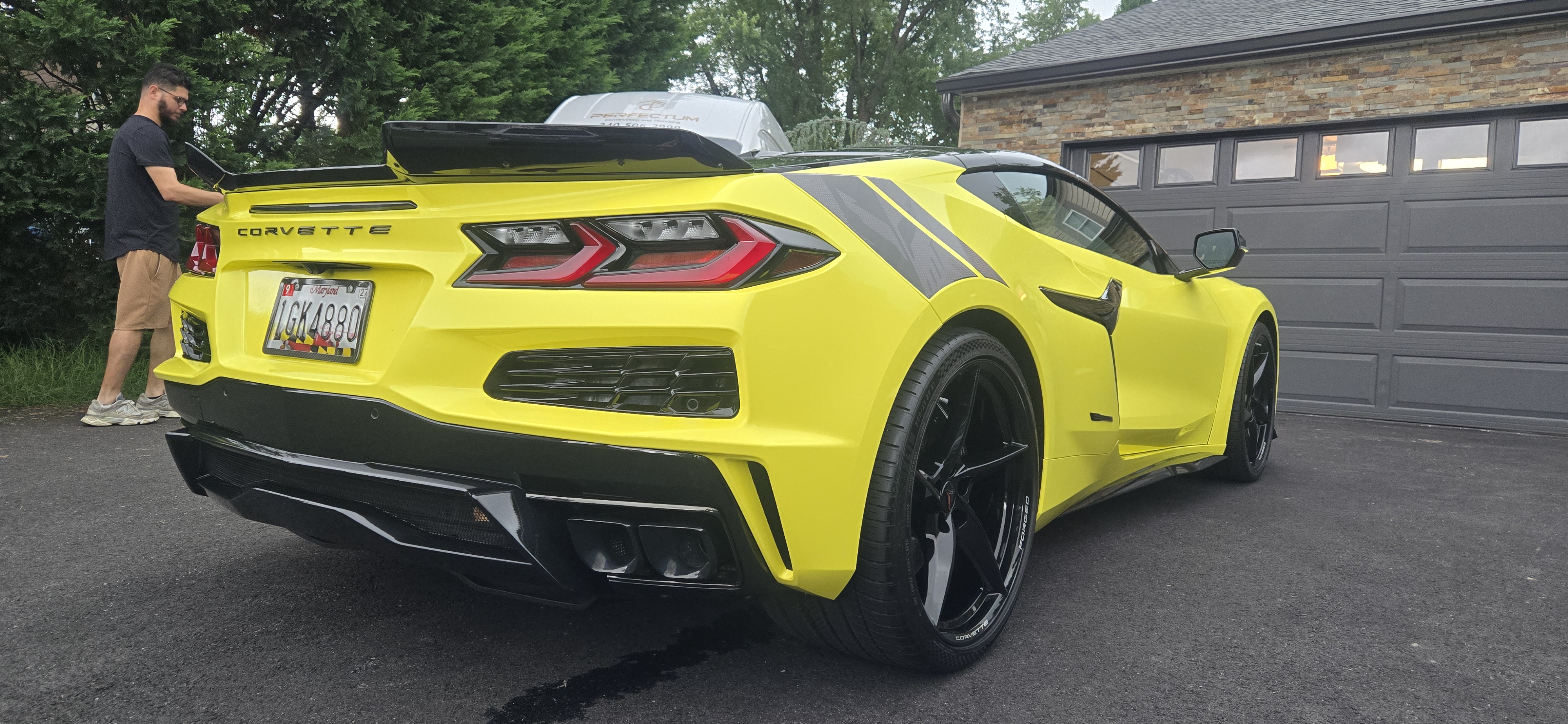 Used 2025 Chevrolet Corvette E-Ray w/ Stealth Interior Trim Package AWD/4WD image 10