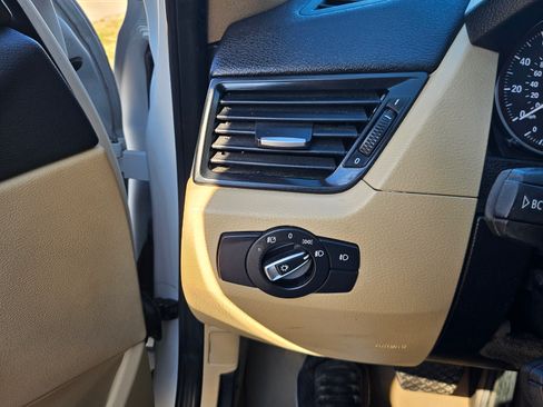 Used 2014 BMW X1 sDrive28i image 12