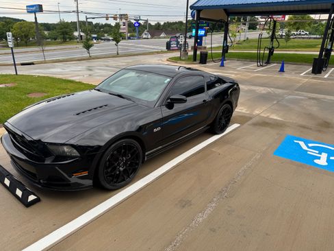 Used 2013 Ford Mustang GT Premium image 19