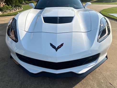 Used 2016 Chevrolet Corvette Z06 w/ 2LZ Preferred Equipment Group RWD image 6