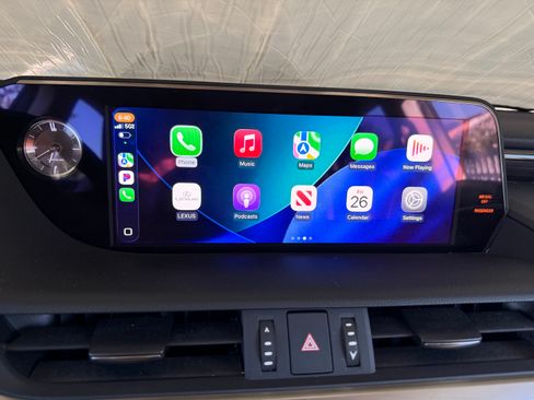 Used 2019 Lexus ES 350 w/ Accessory Package FWD image 11