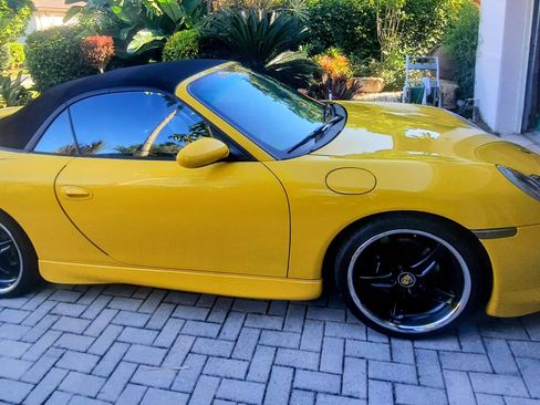 Used 2001 Porsche 911 Cabriolet 2D image 6