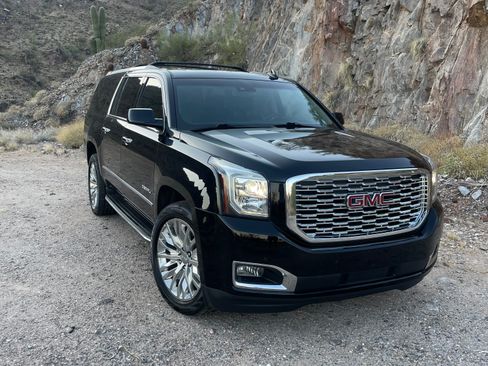 Used 2018 GMC Yukon XL Denali w/ Open Road Package image 18