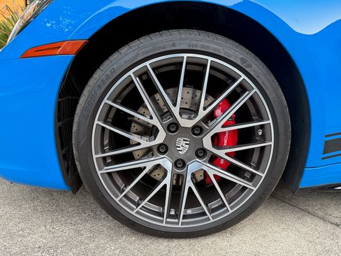 Used 2023 Porsche 911 Carrera 4S image 17