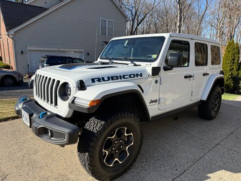 Used 2023 Jeep Wrangler Unlimited Rubicon 4xe w/ Safety Group image 2