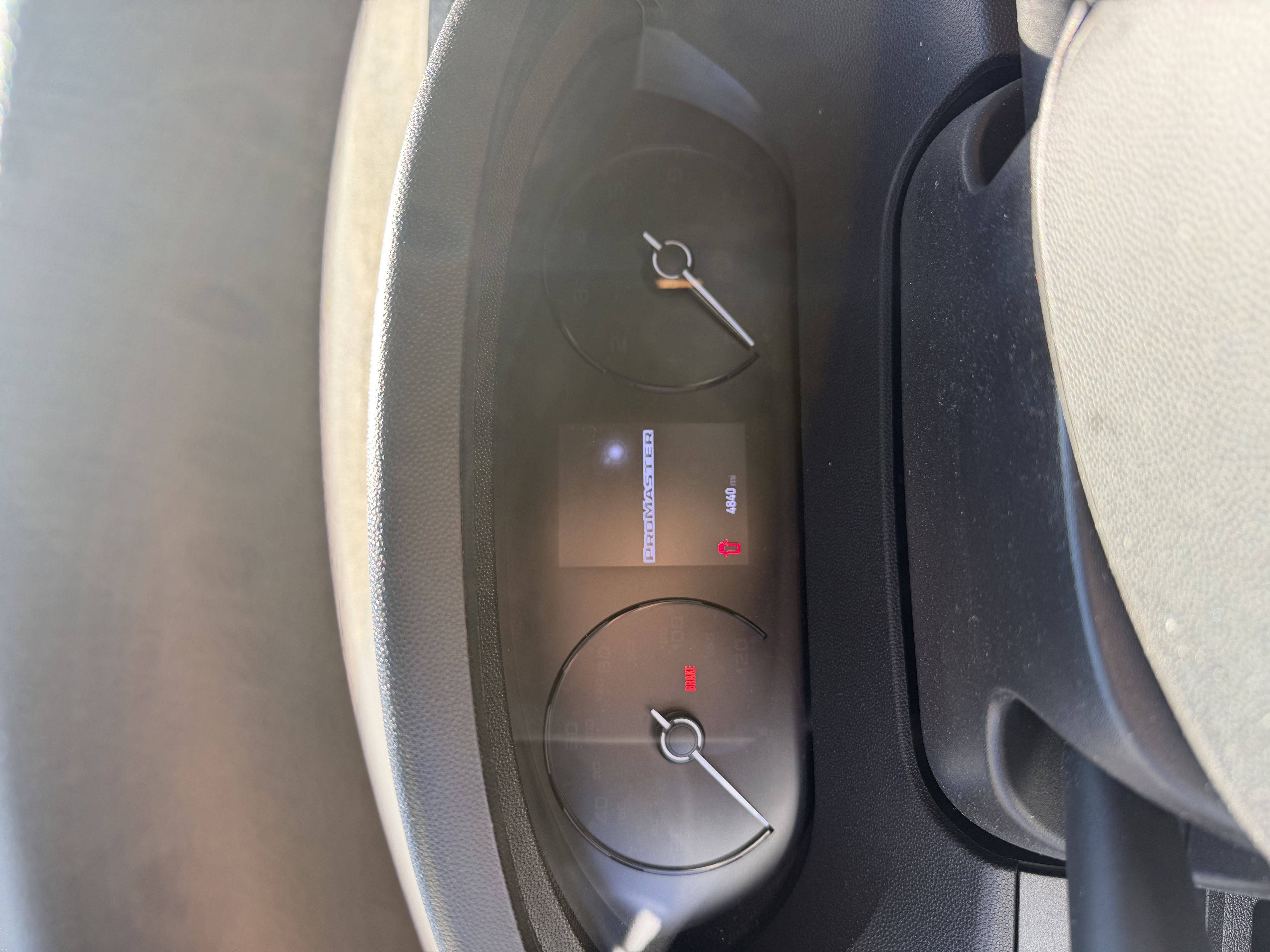 Used 2022 RAM ProMaster 2500 w/ Safety Group FWD image 15