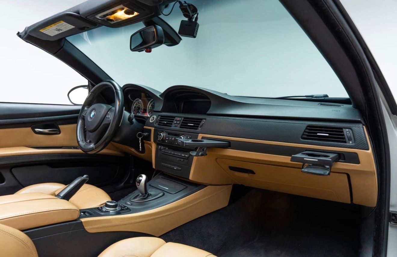 Used 2011 BMW M3 Convertible RWD image 11