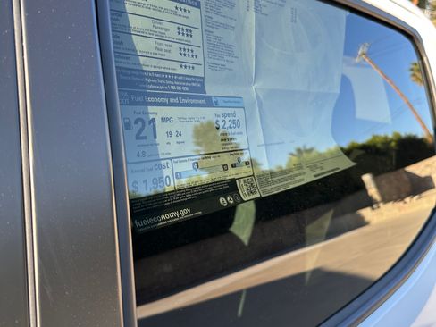 Used 2021 Toyota Tacoma TRD Off-Road w/ Technology Package image 11