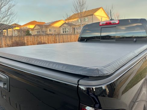 Used 2021 Chevrolet Colorado Z71 w/ Z71 Midnight Edition image 22