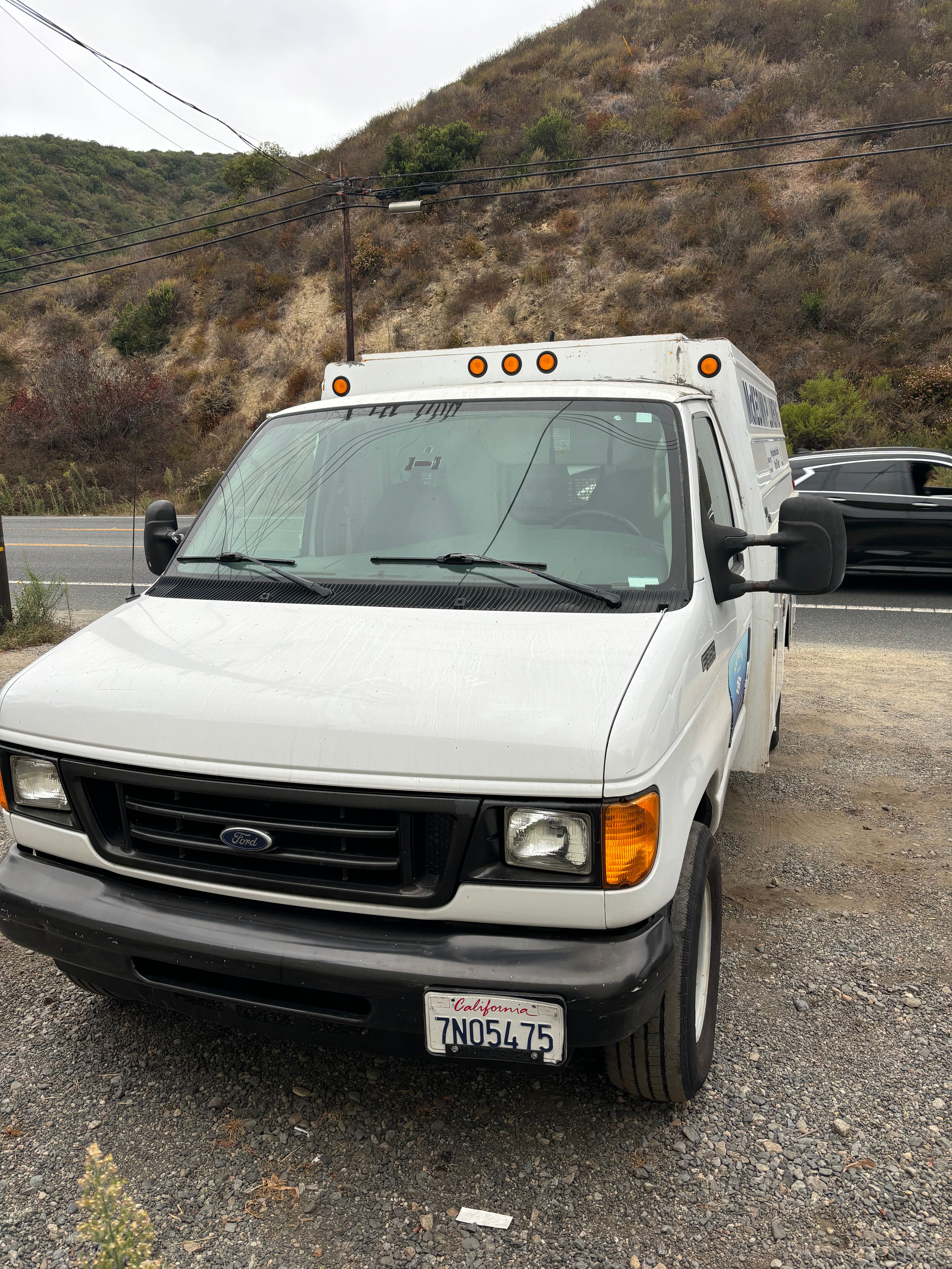 Used 2004 Ford E-350 and Econoline 350 Super Duty RWD image 6
