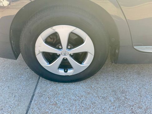 Used 2012 Toyota Prius Three image 20