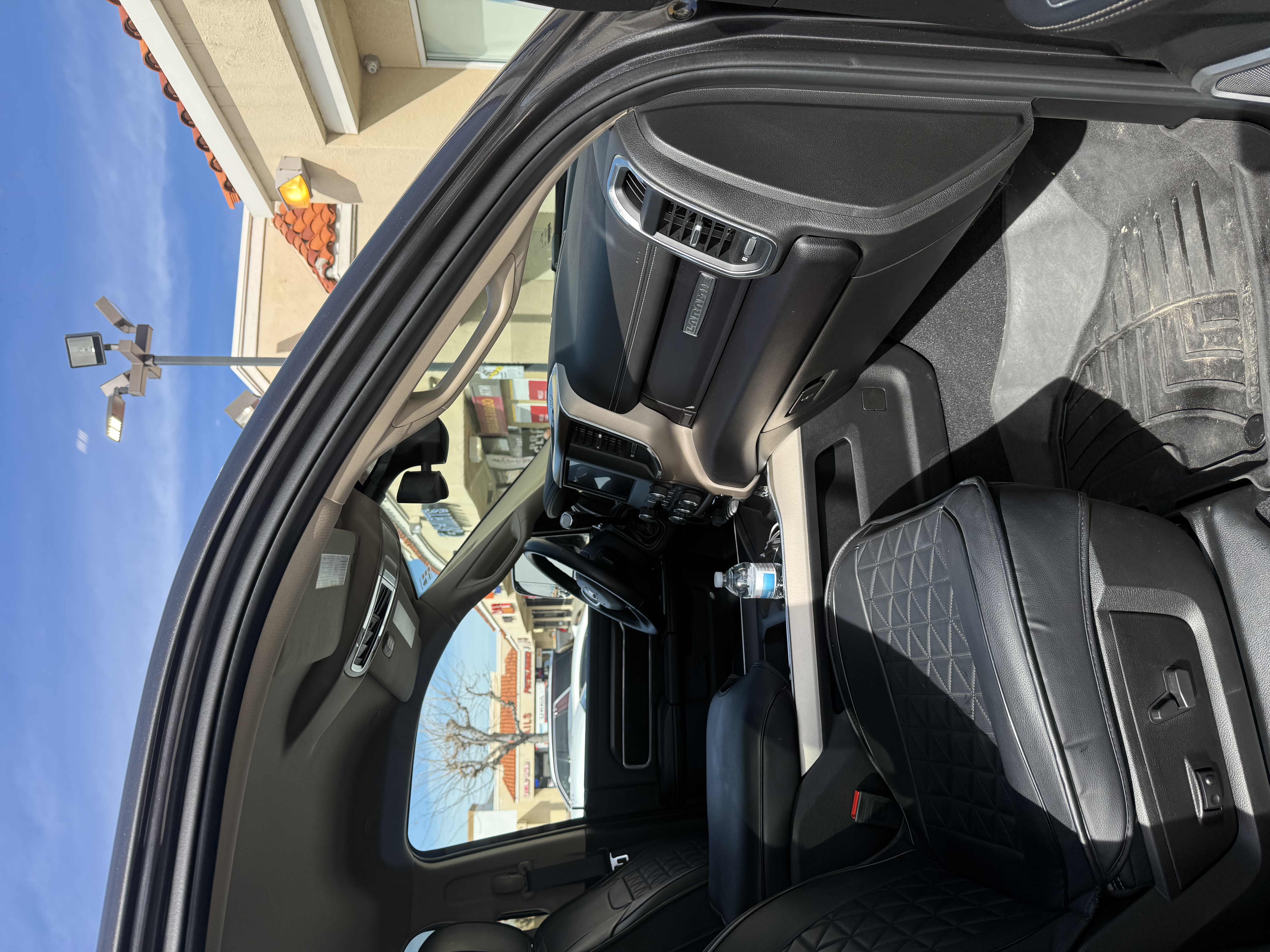 Used 2022 RAM 2500 Laramie AWD/4WD image 16