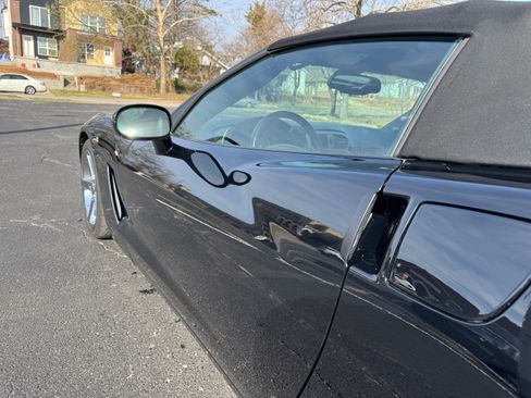 Used 2007 Chevrolet Corvette Convertible image 14