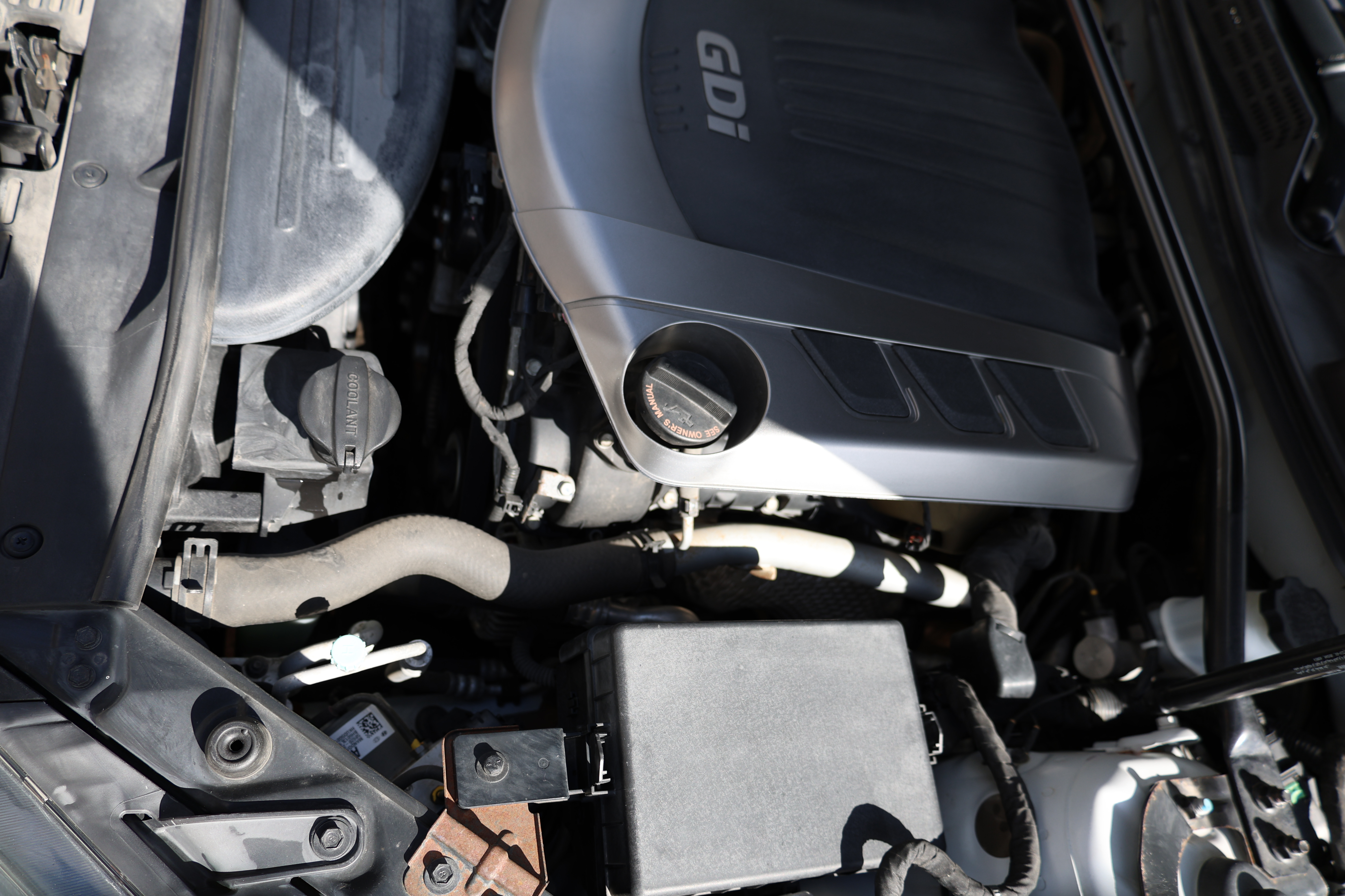 Used 2013 Hyundai Genesis 3.8 RWD image 26