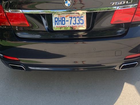 Used 2012 BMW 750Li RWD image 4