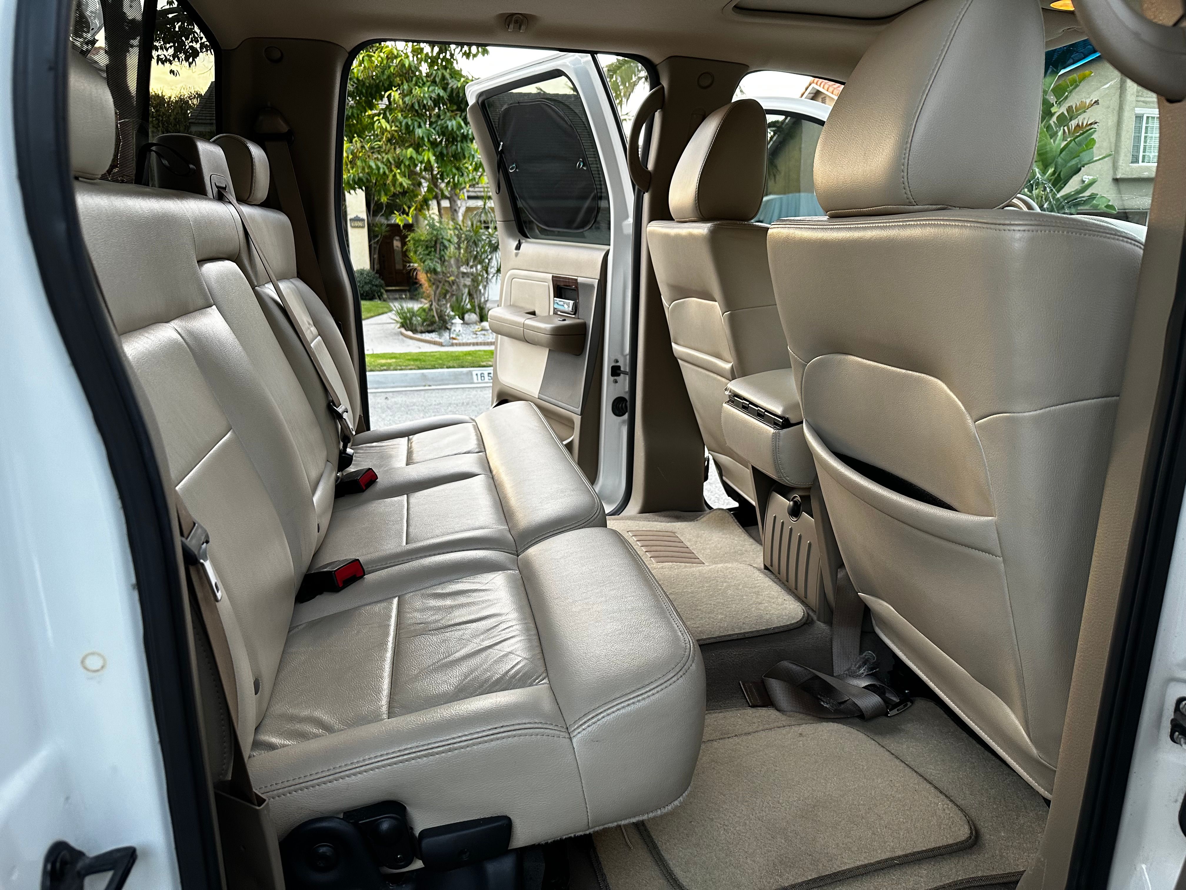 Used 2004 Ford F150 Lariat RWD image 9
