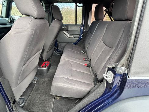 Used 2013 Jeep Wrangler Unlimited Sport image 12