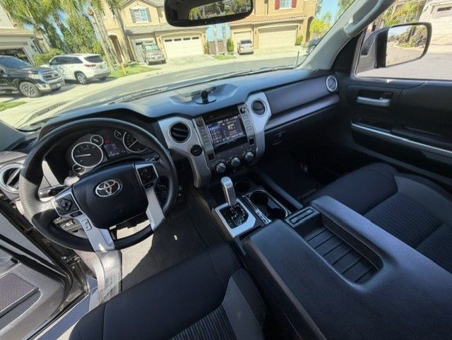 Used 2015 Toyota Tundra SR5 w/ SR5 Upgrade Package RWD image 4
