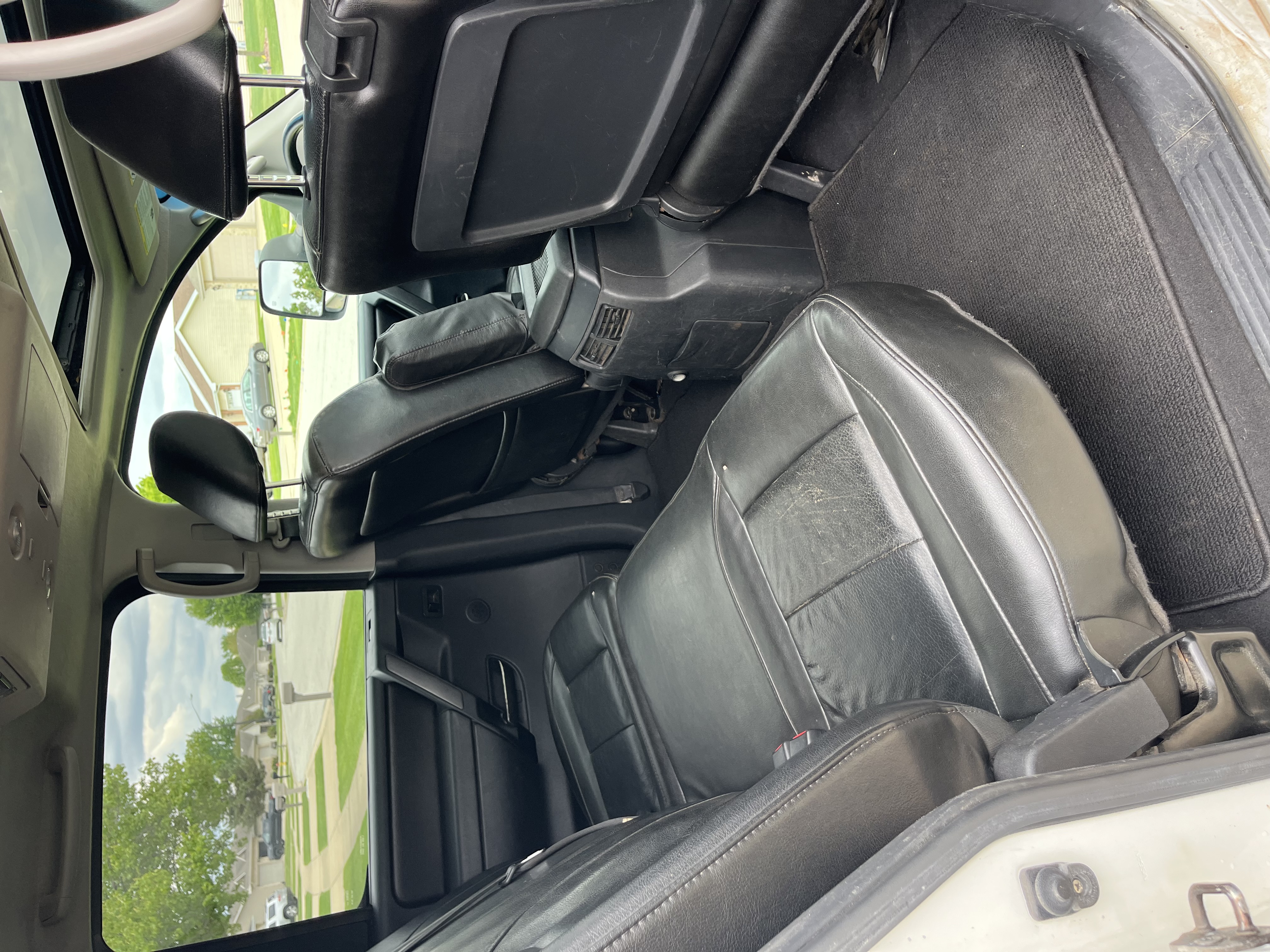 Used 2010 Nissan Titan XE AWD/4WD image 14