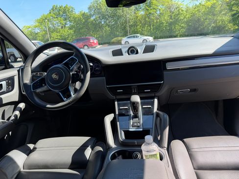 Used 2019 Porsche Cayenne AWD/4WD image 10