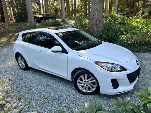 Used 2012 MAZDA MAZDA3 i Grand Touring image 5