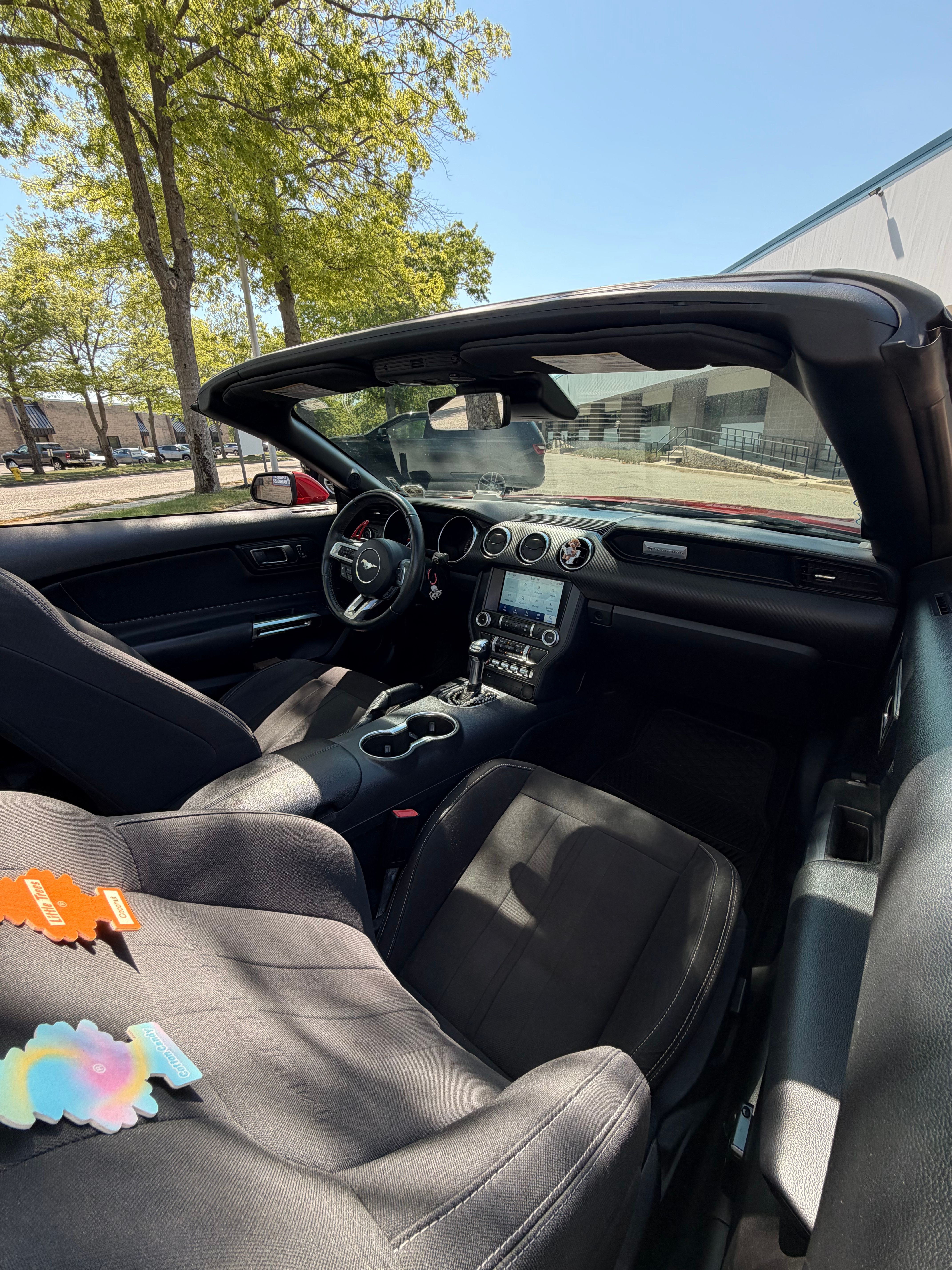 Used 2021 Ford Mustang Convertible w/ Equipment Group 101A RWD image 13