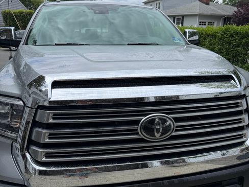 Used 2019 Toyota Tundra Limited w/ Limited Premium Package AWD/4WD image 6