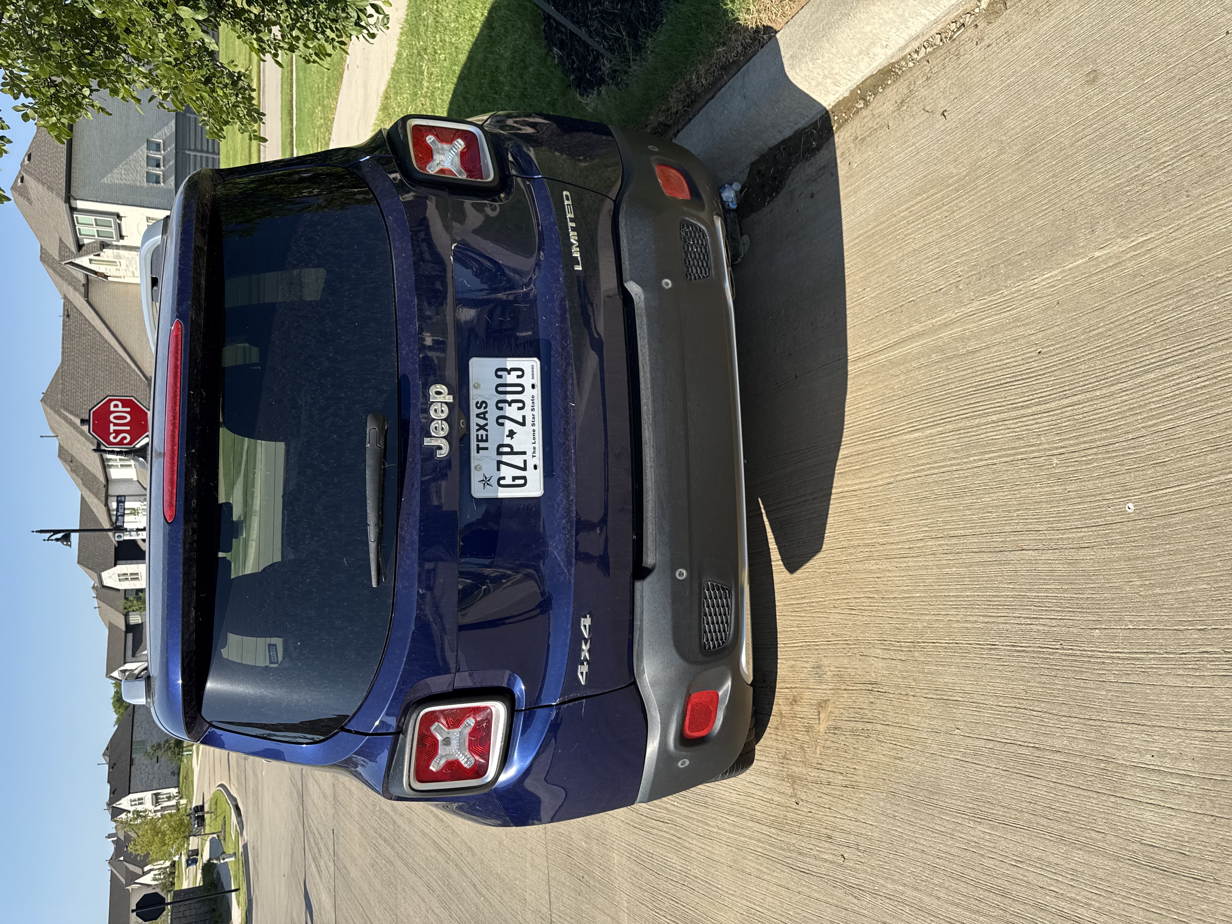 Used 2016 Jeep Renegade Limited w/ Safety & Security Group AWD/4WD image 5