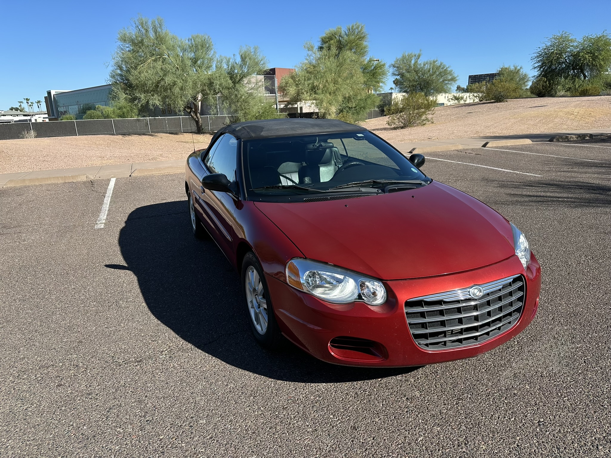 Used 2004 Chrysler Sebring GTC FWD image 16