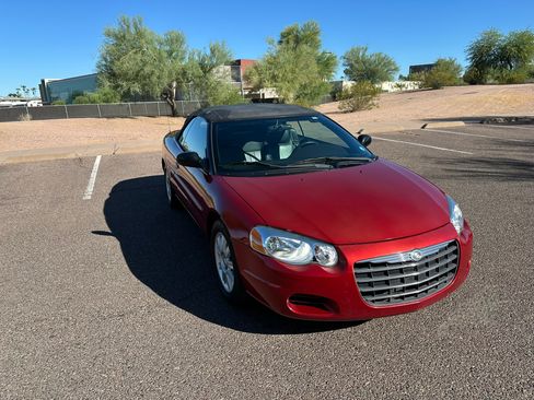 Used 2004 Chrysler Sebring GTC FWD image 16