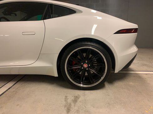 Used 2018 Jaguar F-TYPE 2.0 296 HP Coupe 2D image 8