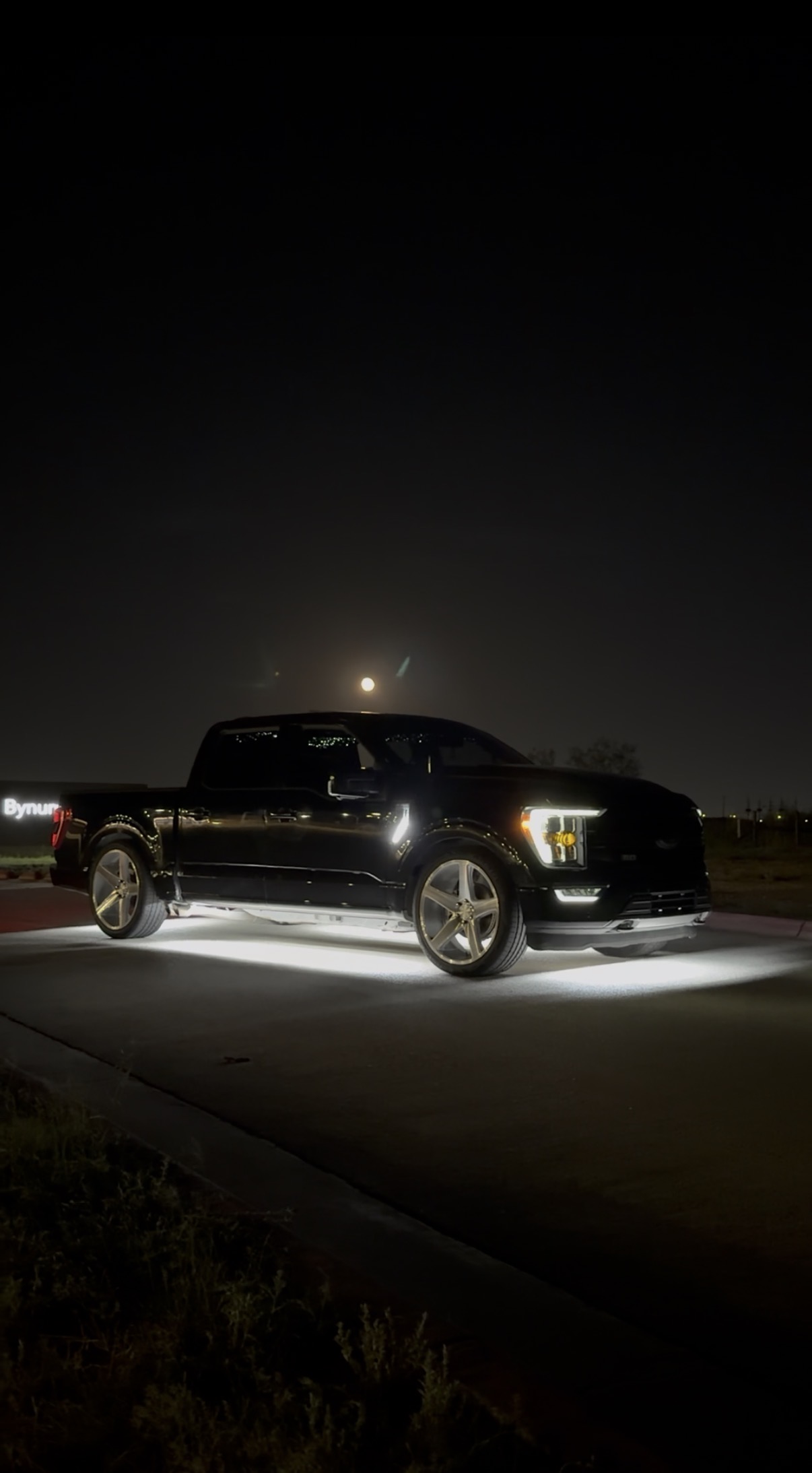 Used 2021 Ford F150 XLT w/ Equipment Group 302A High AWD/4WD image 12